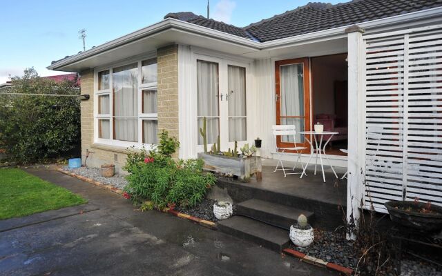 Woodbury Villa