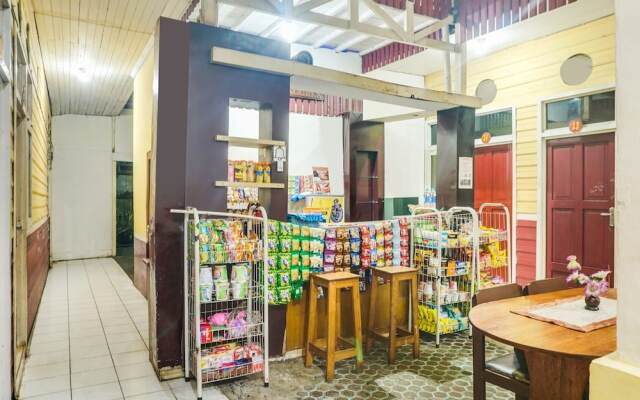 OYO 91833 Hotel Anggrek Daqu Syariah Kapuas