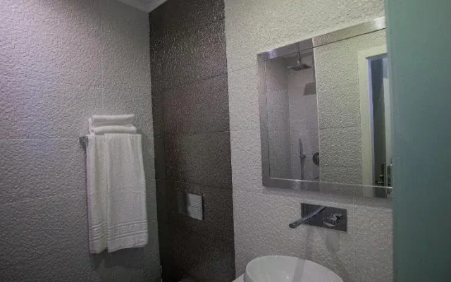 Thomar Story - Guest House