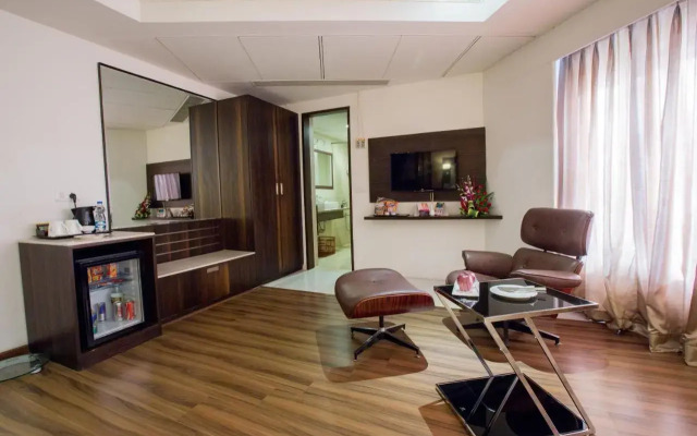 Regenta Central Harimangla