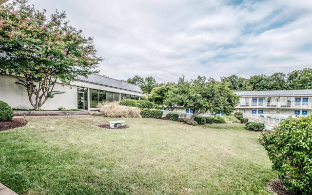 Motel 6 Dumfries, VA