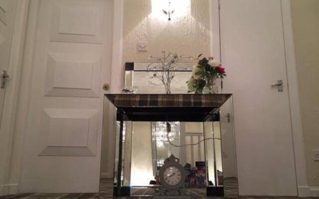 Southfork Villa Guesthouse (Adults Only)