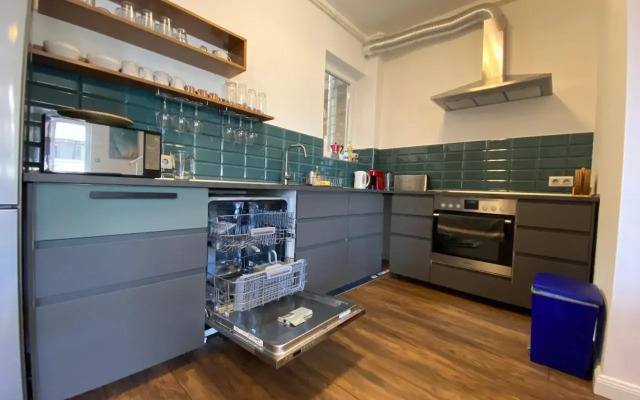 2 Bedroom 107 M2 Loft with Balcony