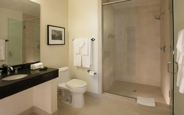 International House Hotel