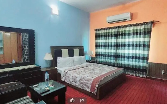 Mulberry Guest House F-10