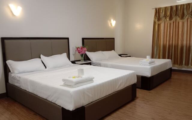 Meaco Royal Hotel- Lucena