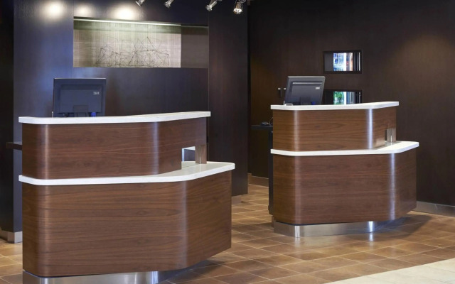 Courtyard by Marriott Detroit Troy