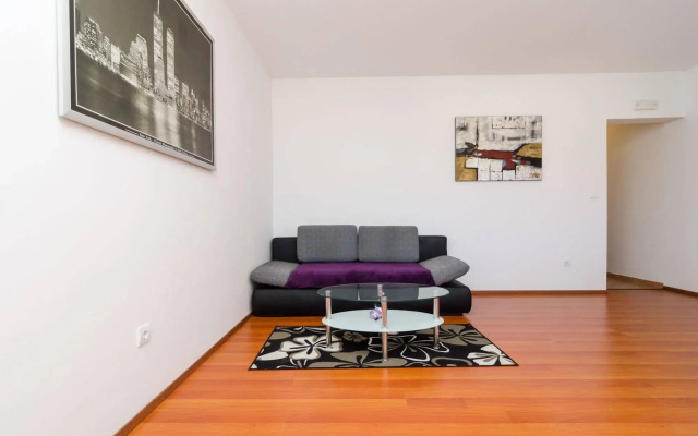 Apartments Ira