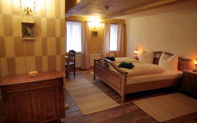 Kristallhaus anno 1438