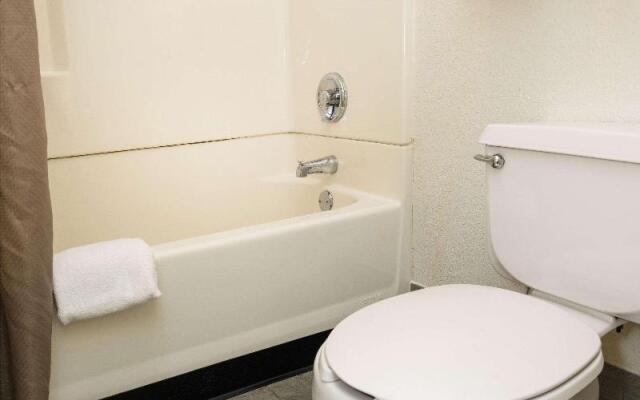 Suburban Studios Mentor - Cleveland Northeast