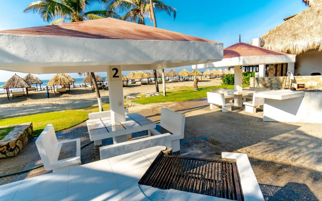 Mar Paraiso Queen