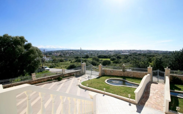 Luxurious Villa Anthi