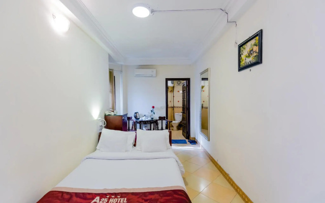 A25 Hotel - Doi Can 1