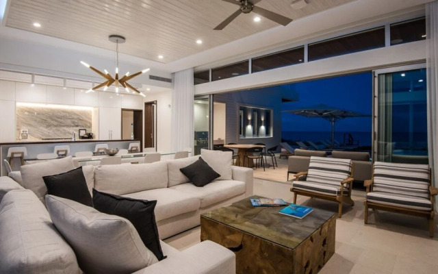 Top villa with fantastic views