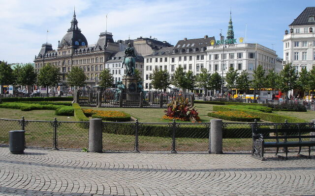 220sqm Designer Apt-balcony Heart of Copenhagen