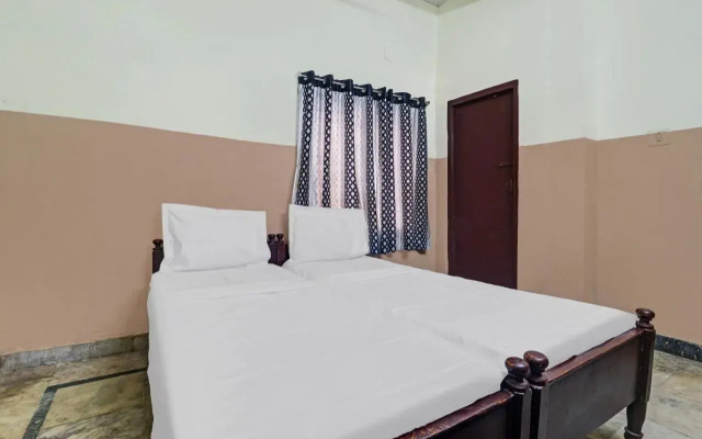 Spot On 804524 Sri Sai Lohith Lodge