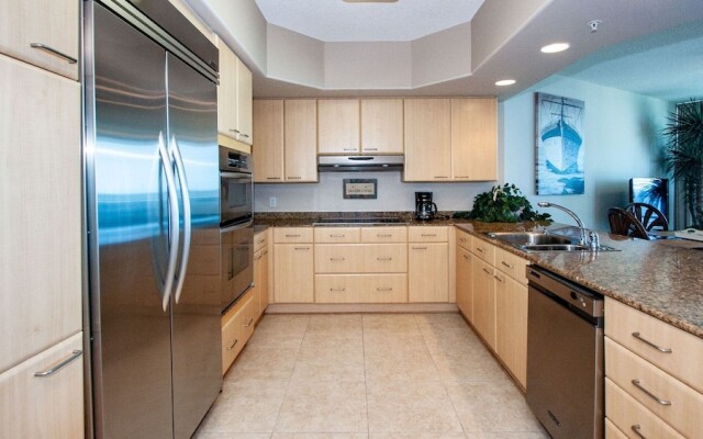 Crb1008 2 Bedroom Condo