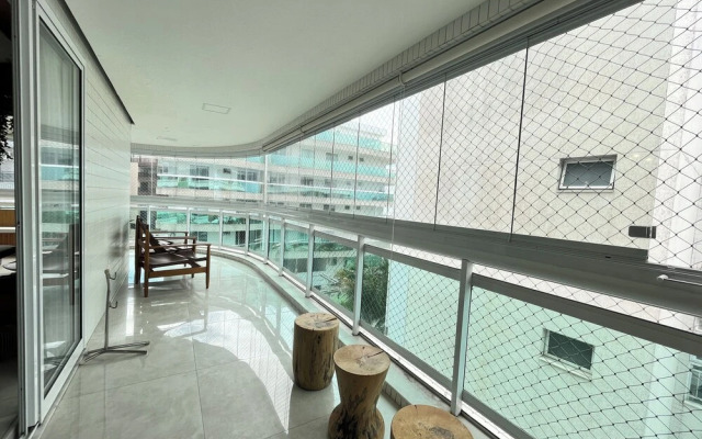 CM 304 - luxo conforto em frente ao mar