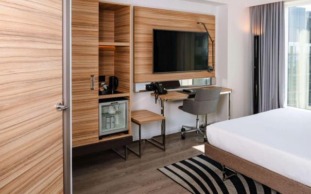 Отель Novotel London Canary Wharf 