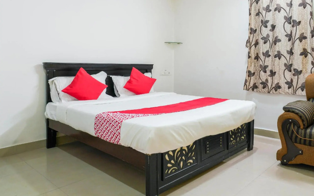 Sa Thirumala Residency by OYO Rooms