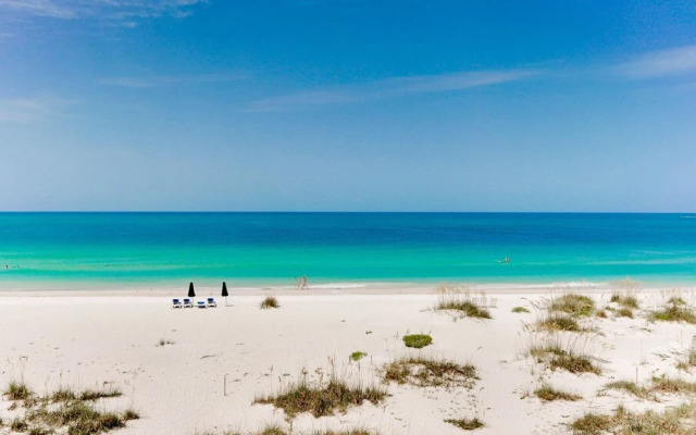 Harrington House Beachfront Bed & Breakfast