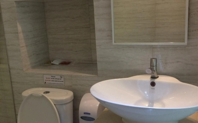 The President Hotel at Chokchai 4