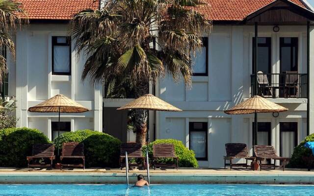 Grand Asa Family Suites