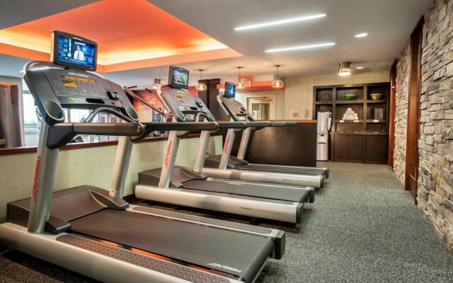 Courtyard by Marriott Tysons McLean