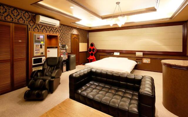 隠家(ajito) HOTEL555 御殿場2