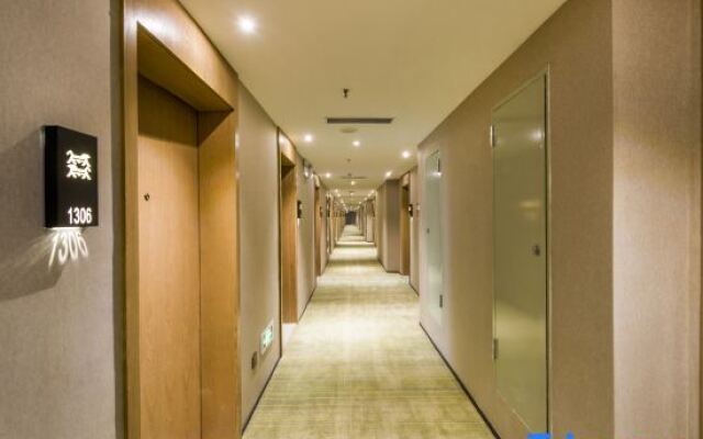 TRUE GO Hotel (Shenzhen Futian Shangsha Subway Station)