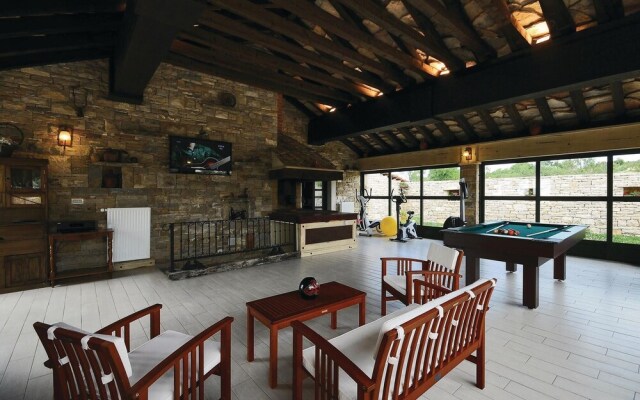 Nice Home in Lisicic With Wifi and 3 Bedrooms