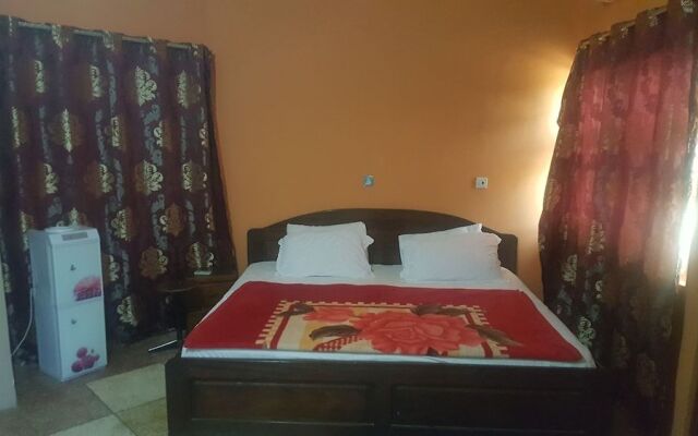 Yelsking Royal Lodge