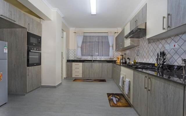 Lancaster Luxury Suites by Edmor Suites