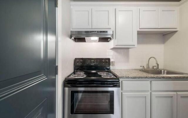Boutique Apartment in Downtown
