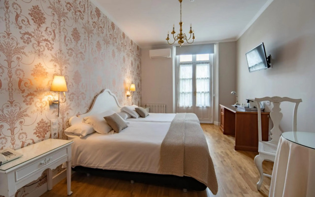 Hotel Infanta Isabel