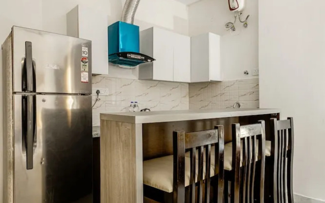 Lime Tree Hotel Golf Course Road Sec-43