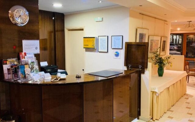 Hera Hotel