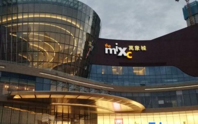 IU Hotels· Taiyuan Changfeng Xi Street The Mixc