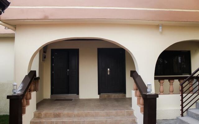 Rose Leat Elegant Bed & Breakfast