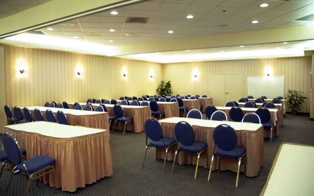 Hampton Inn & Suites By Hilton Calgary- University Northwest