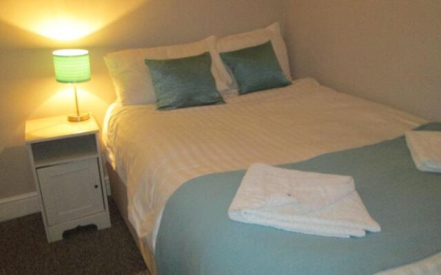 Paramount Hotel