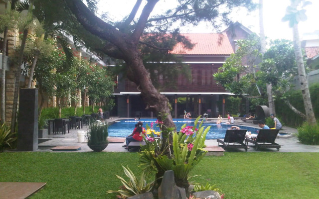 Surya Kencana Seaside Hotel