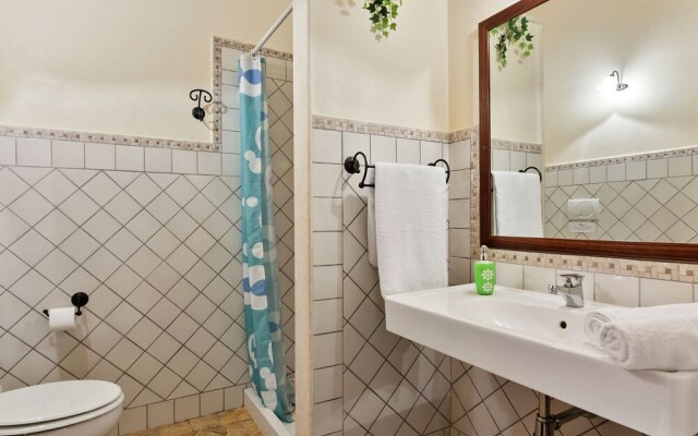 Traditional Holiday Home in Chianni With Swimming Pool