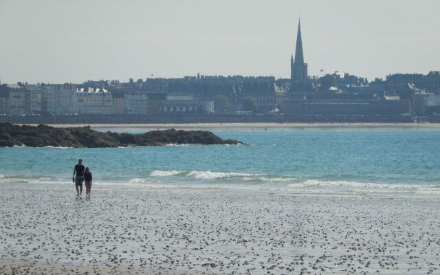 Hotel Kyriad Saint Malo centre Plage