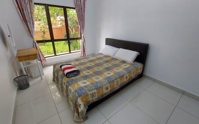 Marina Court - Stay In Borneo