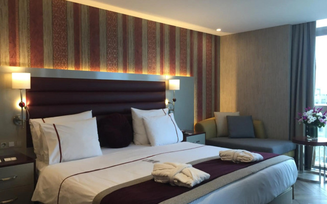 Mirilayon Hotel