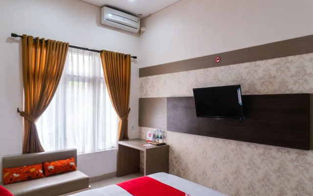 OYO 787 Hotel Kuwera Inn