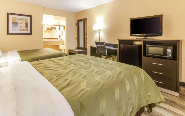Quality Inn & Suites Atlanta Stone Mountain