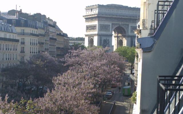 ELSA, Hôtel Paris