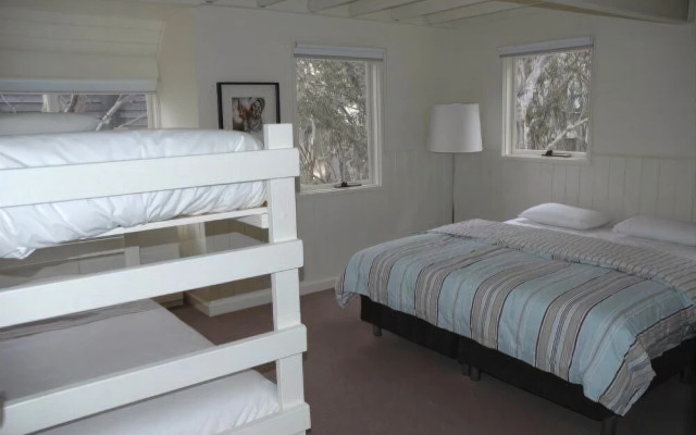 White Mountain Lodge